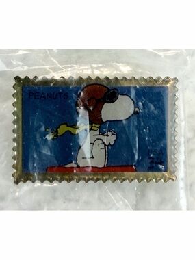 (VTG NOS) USPS • 2001 Peanuts Snoopy Flying Ace 34¢ Stamp Collectible Enamel Pin